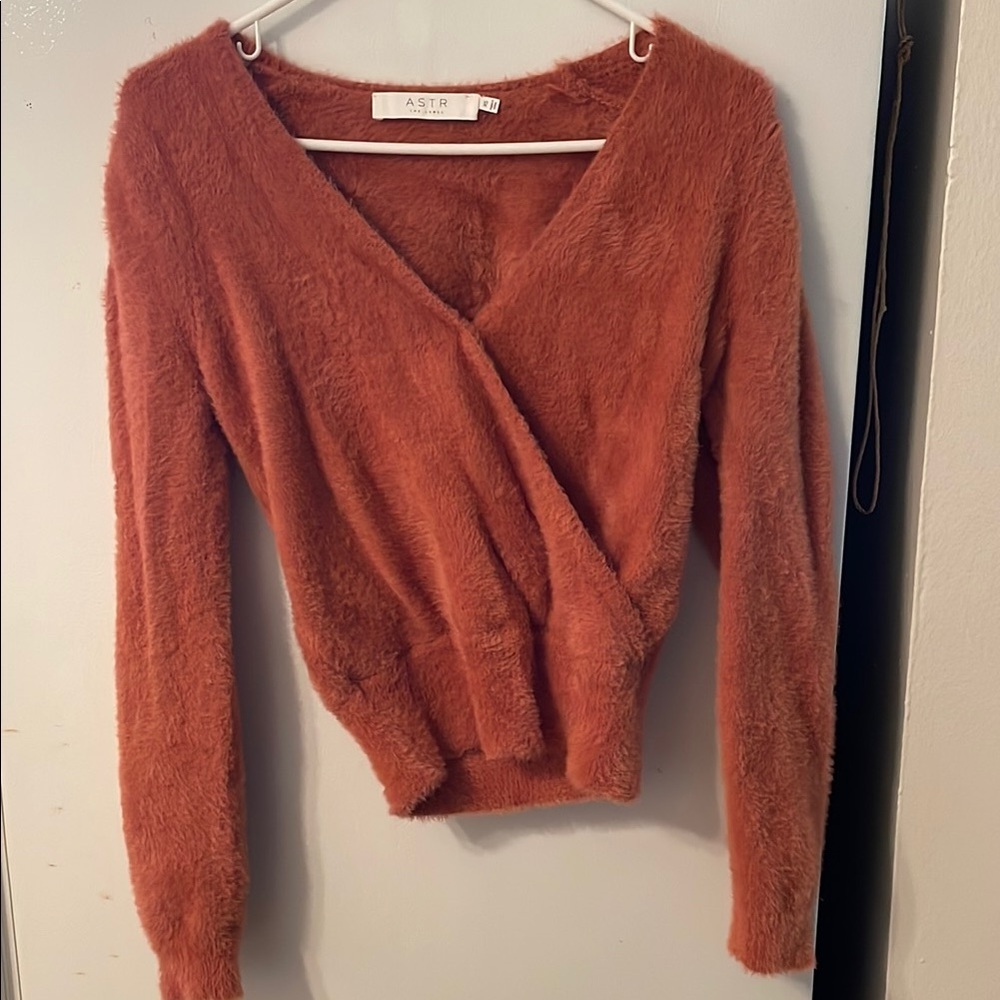 ASTR THE LABEL‎ Women's Fuzzy Wrap Front Rust Orange Sweater XS